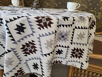Скатертина Етно (130/170 см)