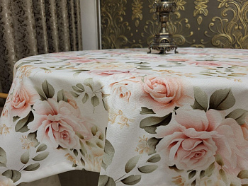 Скатертина Чайна троянда, овал (Овал 110/160 см)
